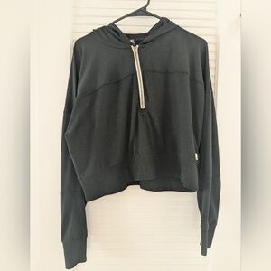 Vuori Halo Half-Zip Cropped Hoodie, Black XL